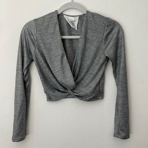 BLUE LIFE (S) CROPPED METALLIC GRAY TWIST STYLE TOP